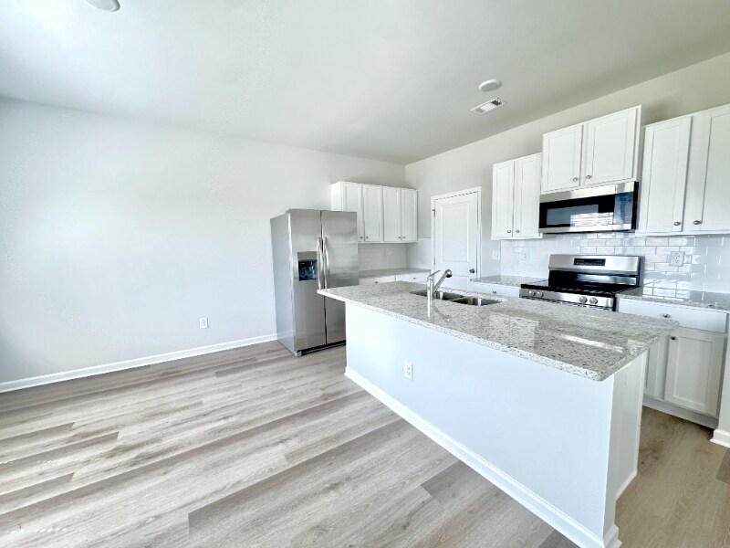 Building Photo - 11071 Suria Dr