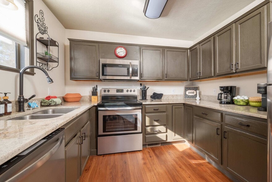 Building Photo - 24 Preston Trail