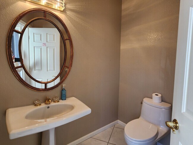 Building Photo - Multi-level Mosaic Mansion in Southwest, Reno