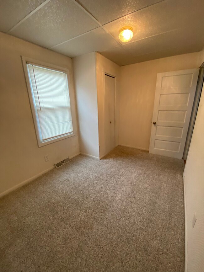 Bedroom #3 - 254 Oak St