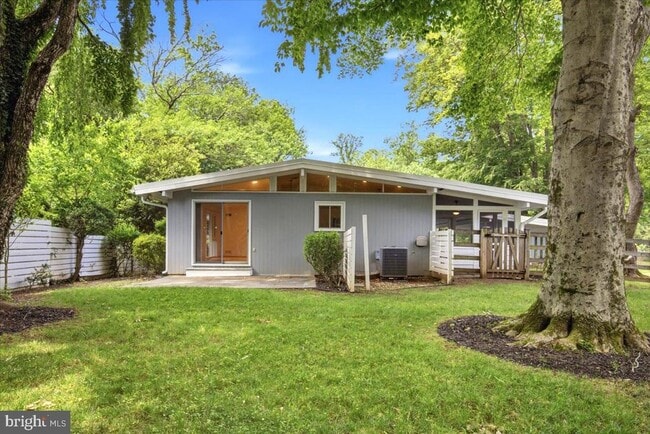 Building Photo - 6614 Melody Ln
