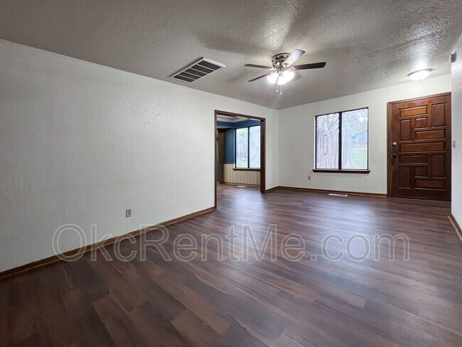 Building Photo - 6801 Chisholm Ct