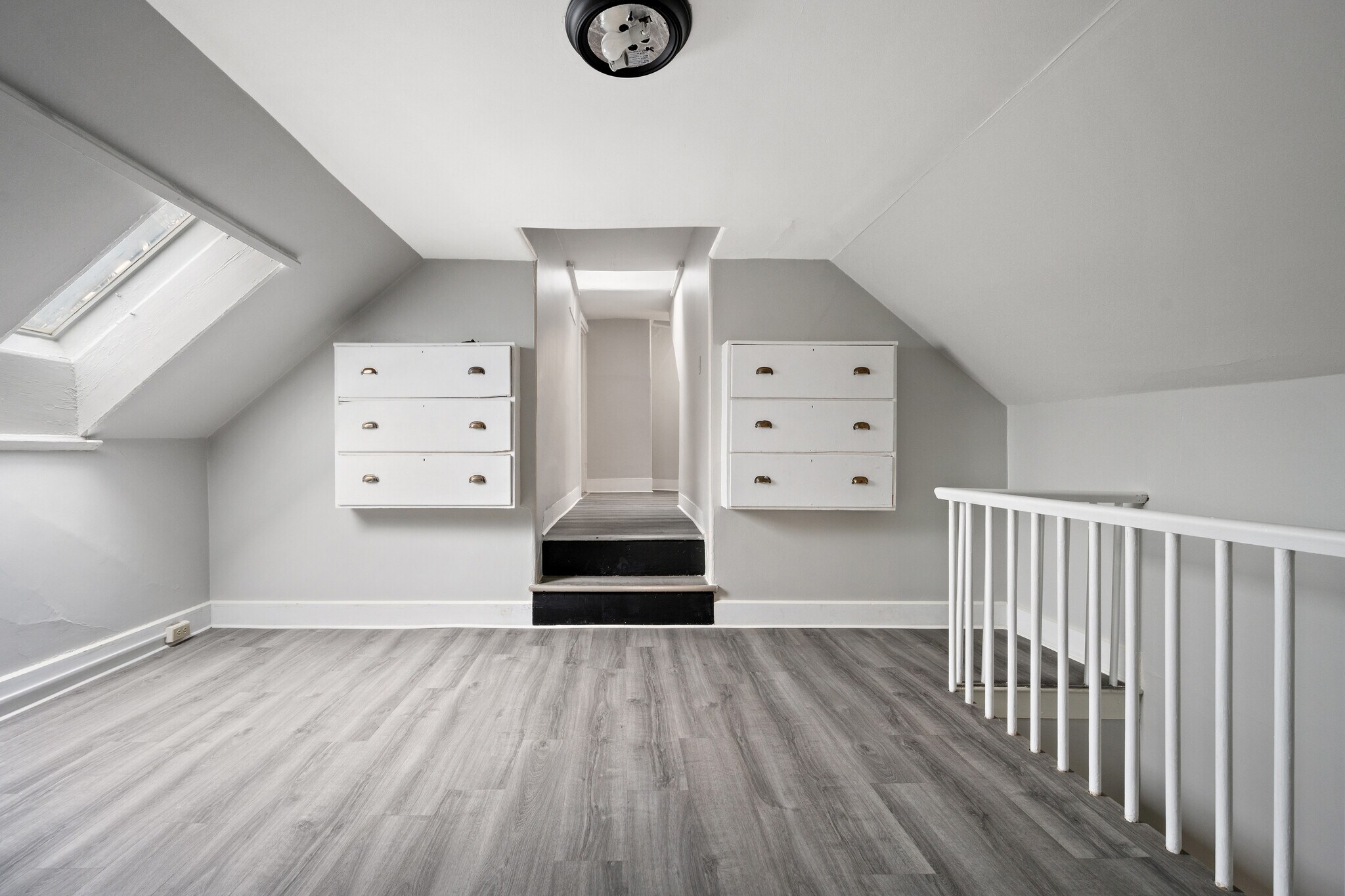 Building Photo - 135 Cedar St