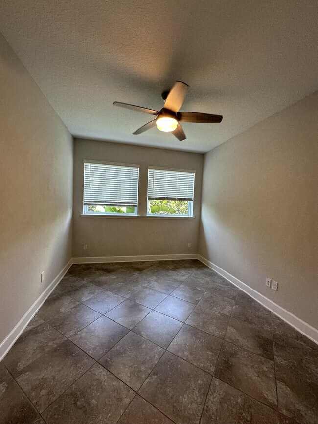 Building Photo - 24 Woodsong Ln