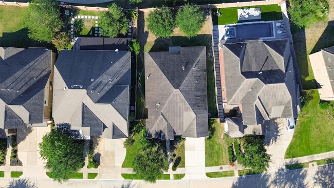 Building Photo - 17506 Waeback Dr