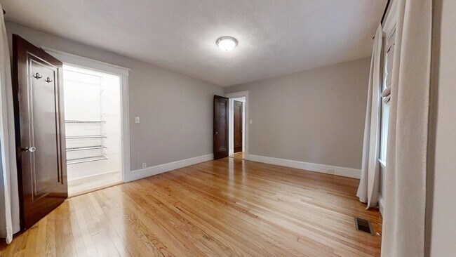 Building Photo - 28 Hibbard Rd