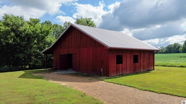 Building Photo - 2500 Biggs Rd