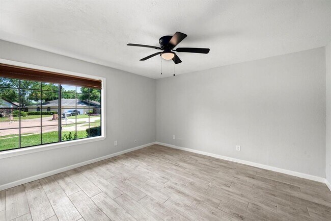 Building Photo - 13234 Boyer Ln