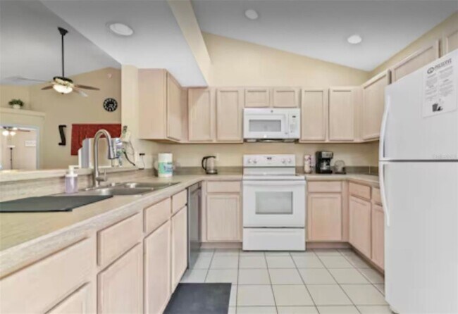 Building Photo - 100 Cardinal Ct