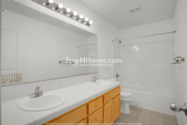 Building Photo - Spacious Bull Mountain 4 Bedroom Home - Huge Yard!