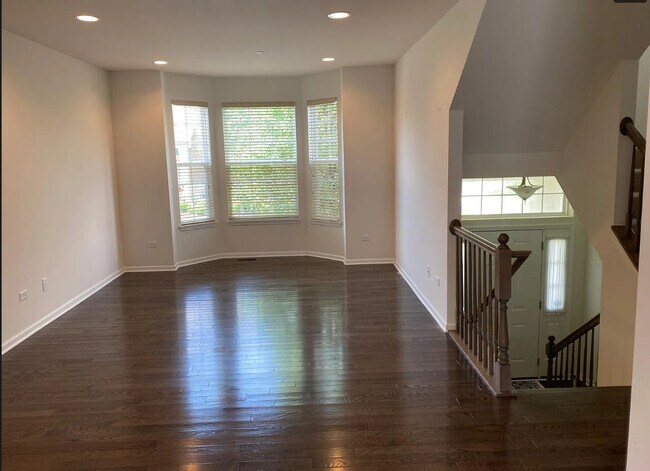 Building Photo - 2873 Henley Ln