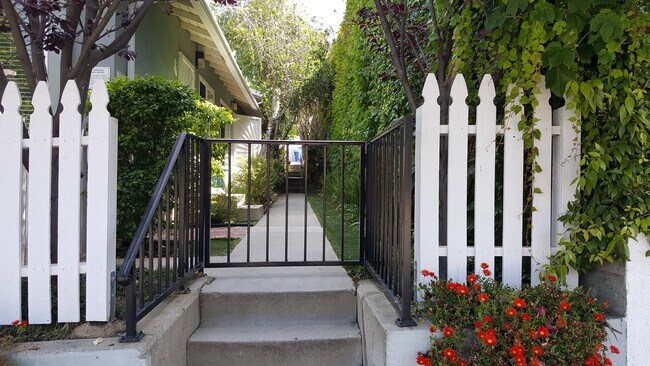 Building Photo - 1821 20th St