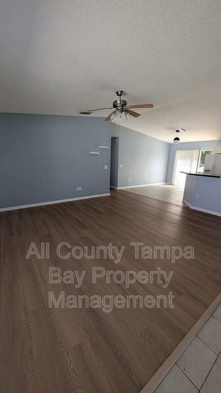 Building Photo - 1716 W Flora St