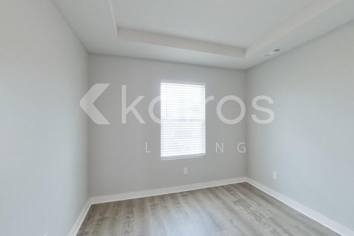 Building Photo - 6405 Upchurch Dr