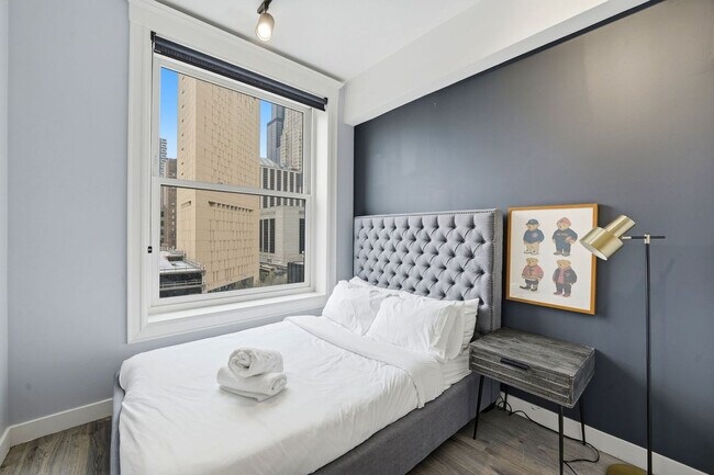 Building Photo - 417 S Dearborn St