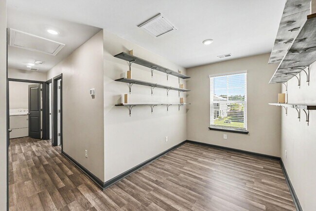 Building Photo - 111 Blossom Wood Ln