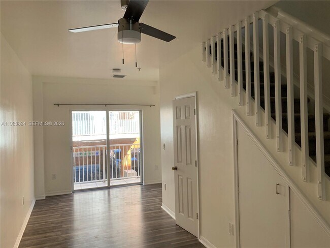 Building Photo - 928 SW 3rd St