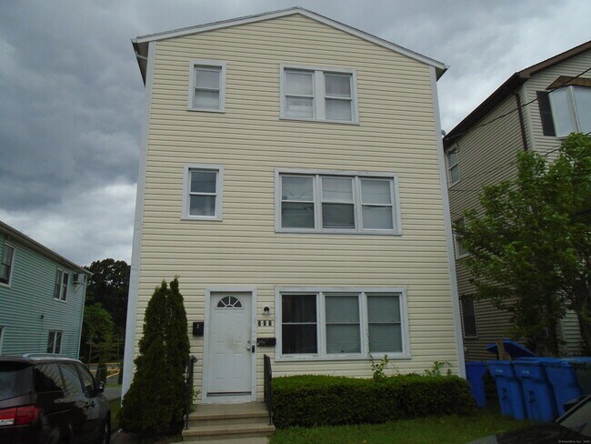 Primary Photo - 327 Augur St