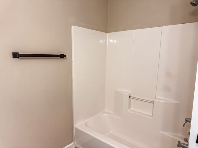 Building Photo - 1627 Gunston Dr