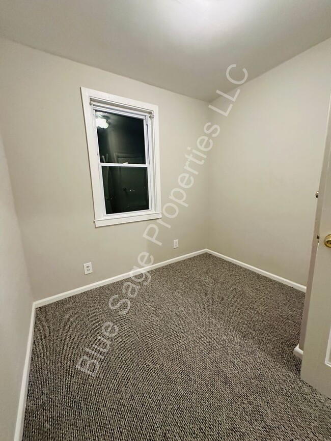 Building Photo - Beautiful 3 bedroom in Wallingford near He...