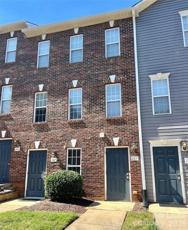 Building Photo - 113 Steam Engine Dr