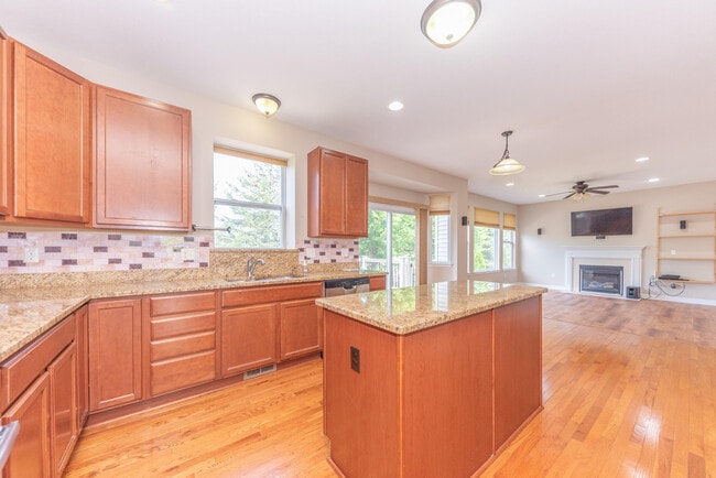 Building Photo - 51344 E Bourne Terrace