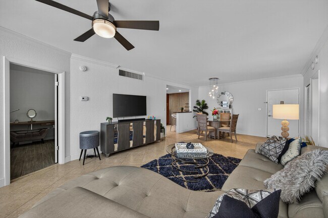 Building Photo - 2851 S Ocean Blvd