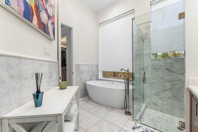 Building Photo - 6673 NW 24th Terrace