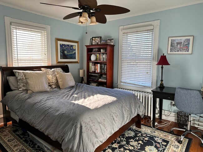 Building Photo - 14 Bedlow Ave