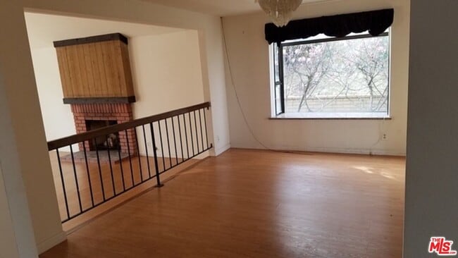 Building Photo - 11735 Sierra Sky Dr