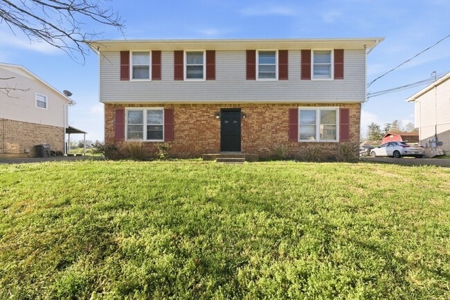 Building Photo - 729 McPherson Dr