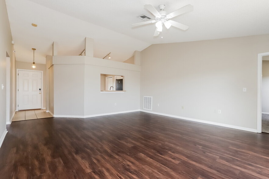 Building Photo - 338 Arlington Cir