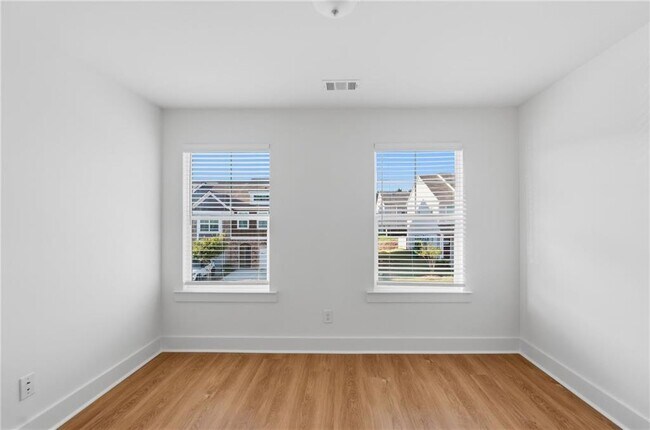 Building Photo - 6405 Shalks Xing Dr