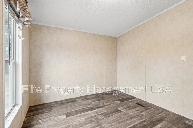 Building Photo - 3530 Suggs Rd