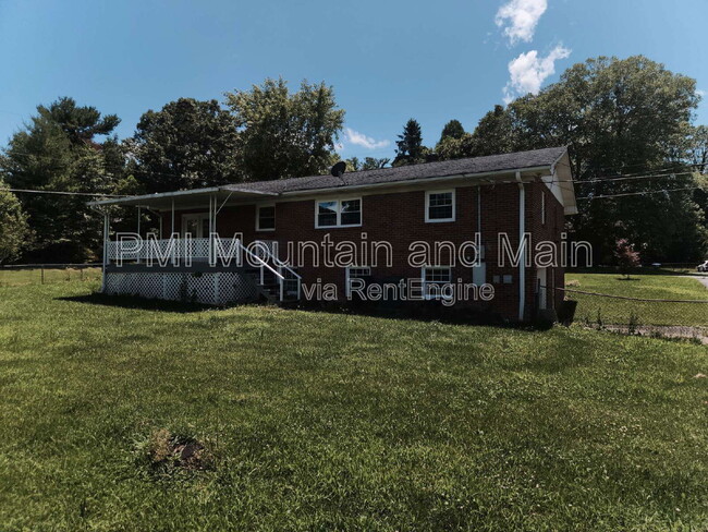 Building Photo - 101 Anthony Dr