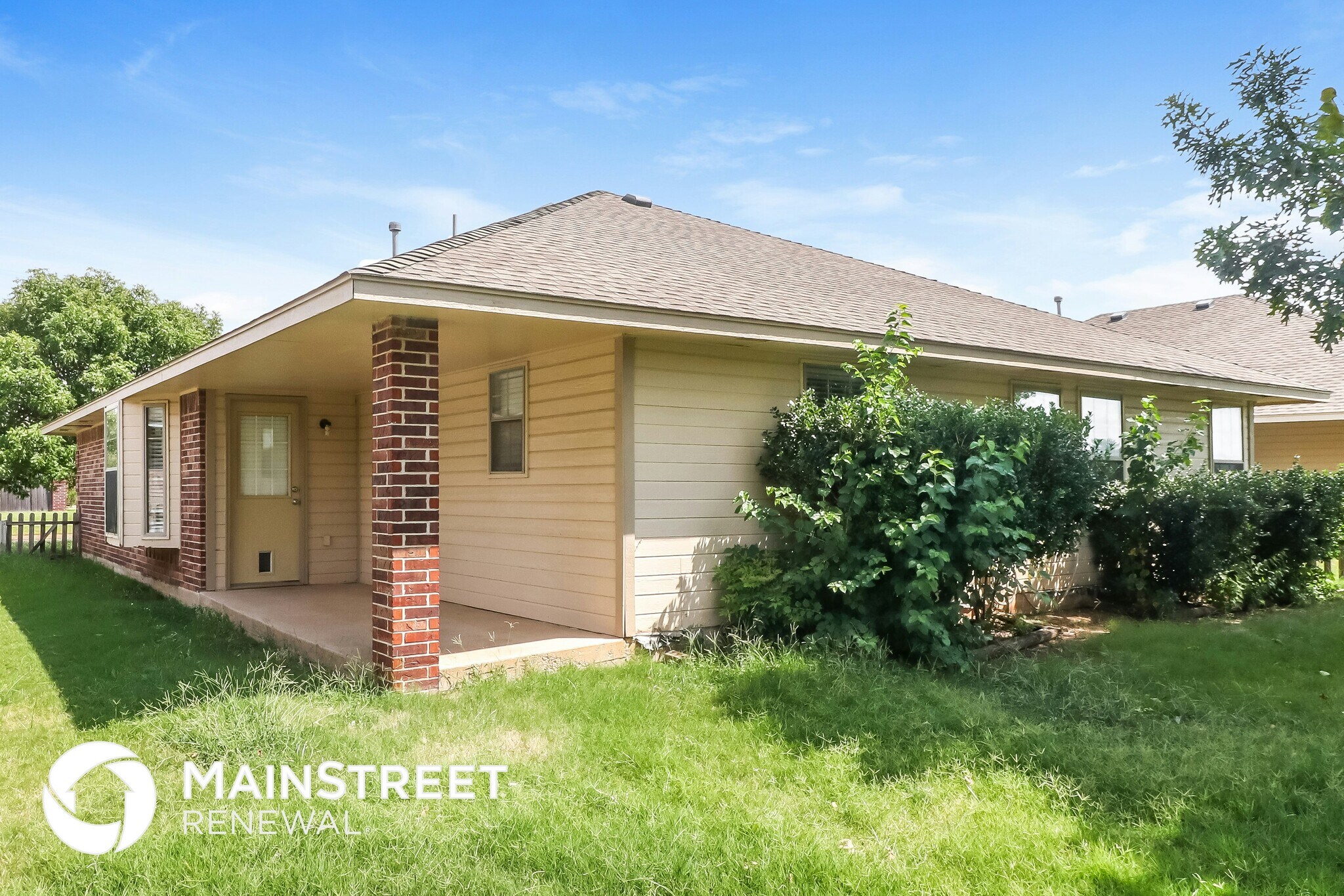 Building Photo - 17721 Gold Dr