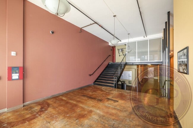 Building Photo - South Beach - 1 BR, 2 BA Loft 873 Sq. Ft. - 3D Virtual Tour, Parking, Block from Giants Stadium