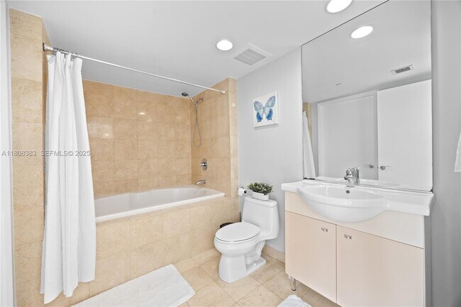 Building Photo - 1830 S Ocean Dr