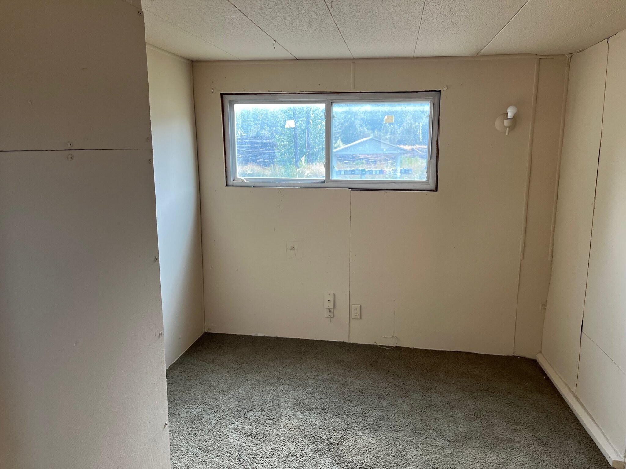 Building Photo - 1130 MT-135