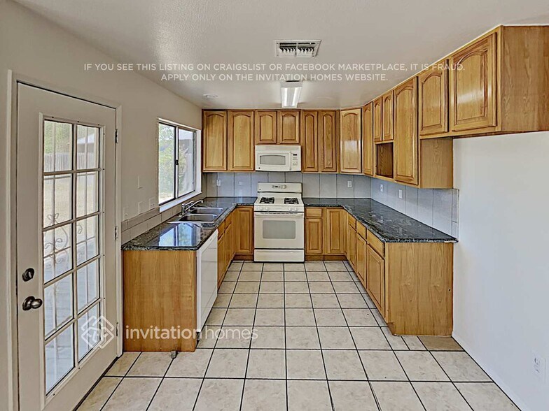 Building Photo - 5225 Yvette Way