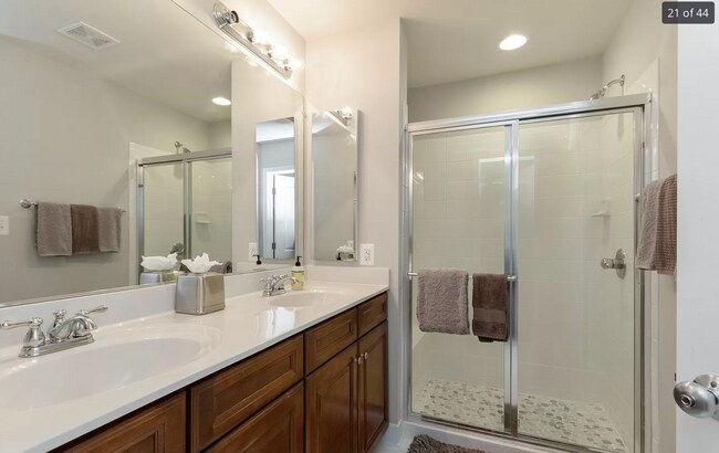 Building Photo - 42190 Castle Ridge Sq
