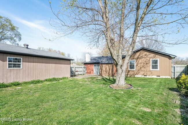 Building Photo - 3702 Bartlett Ct