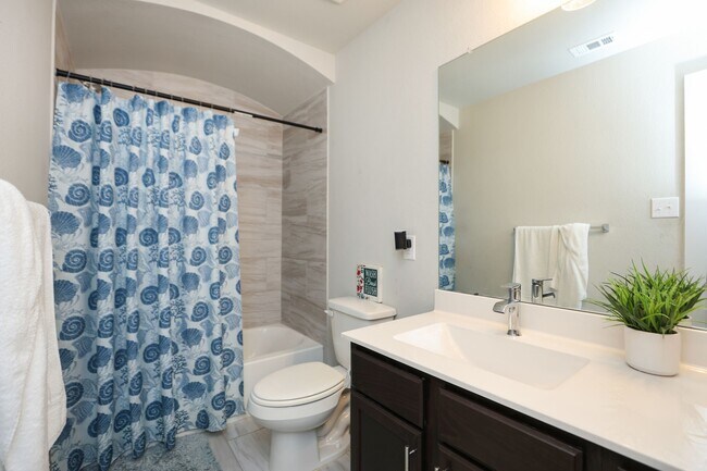 Building Photo - 5511 Gothic Oak Dr
