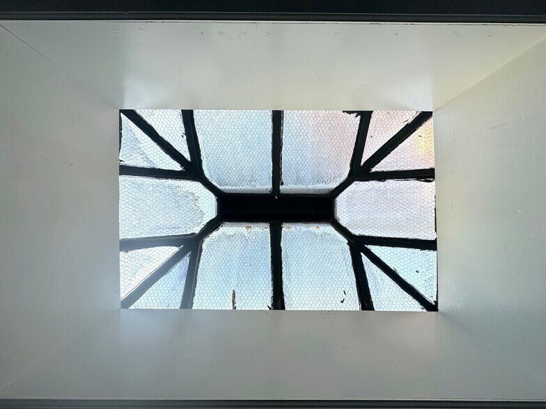 Building Photo - 105 William St