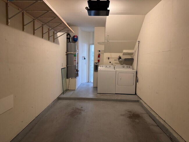 Building Photo - San Antonio Condos Gem!