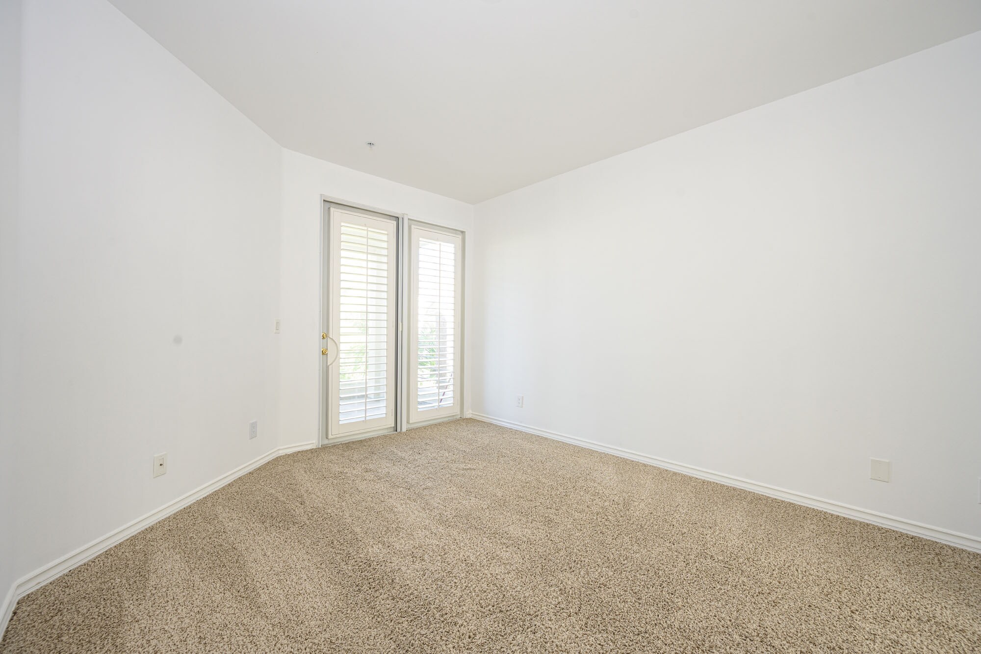 Building Photo - 2243 Martin