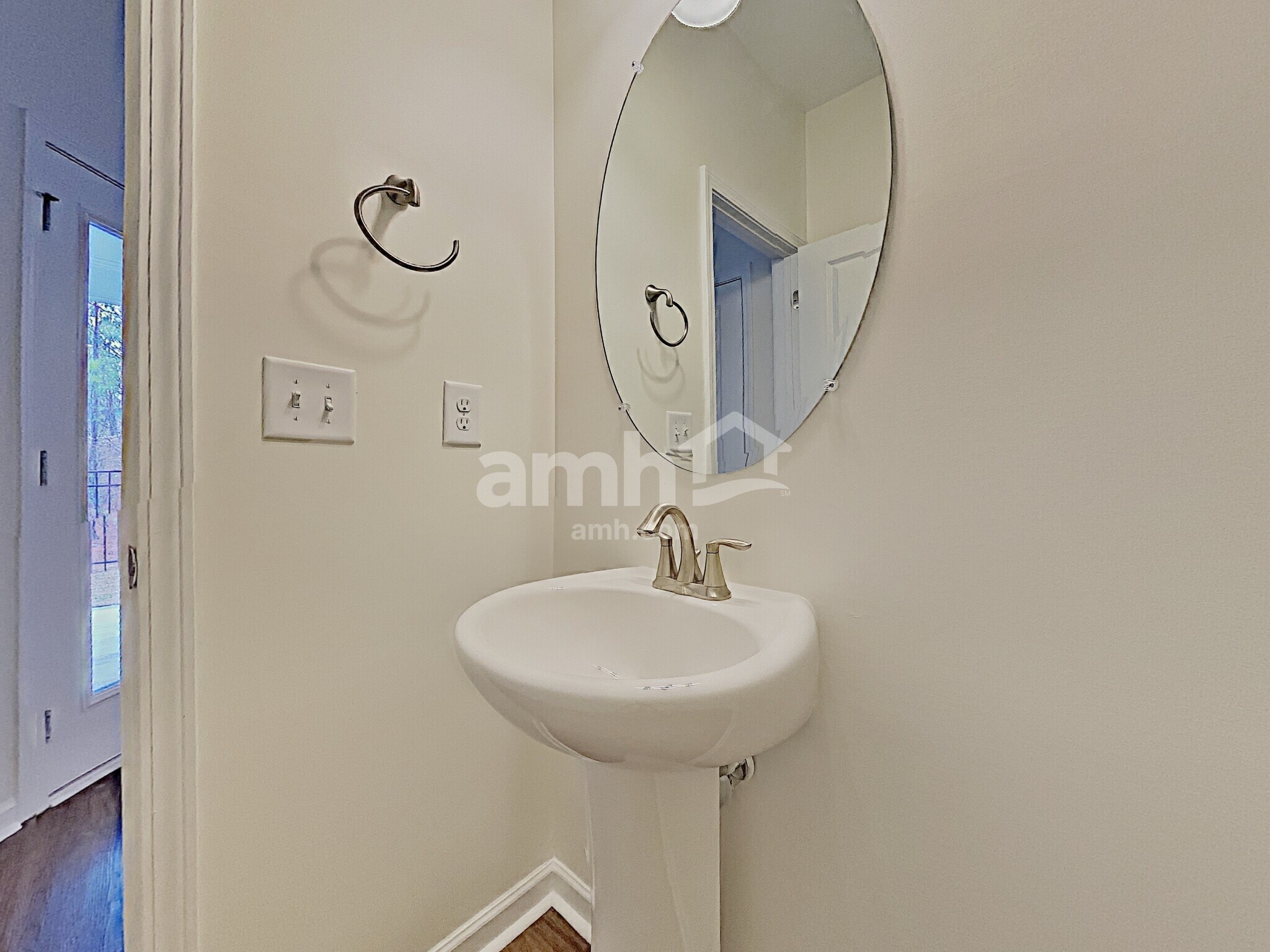 Building Photo - 277 Ivy Brook Dr