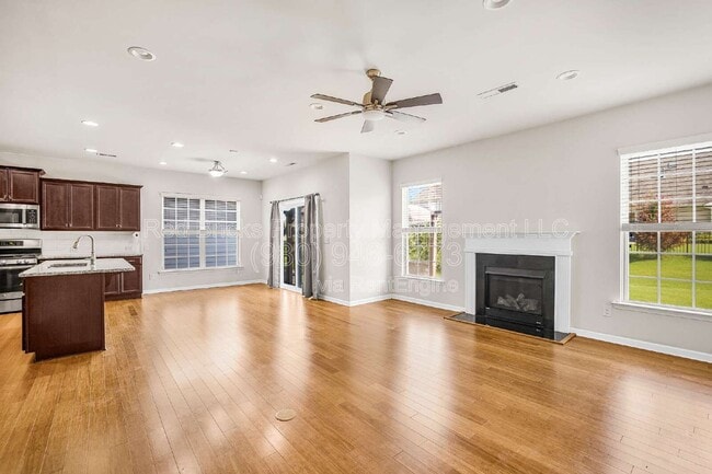 Building Photo - 10697 Sky Chase Ave NW