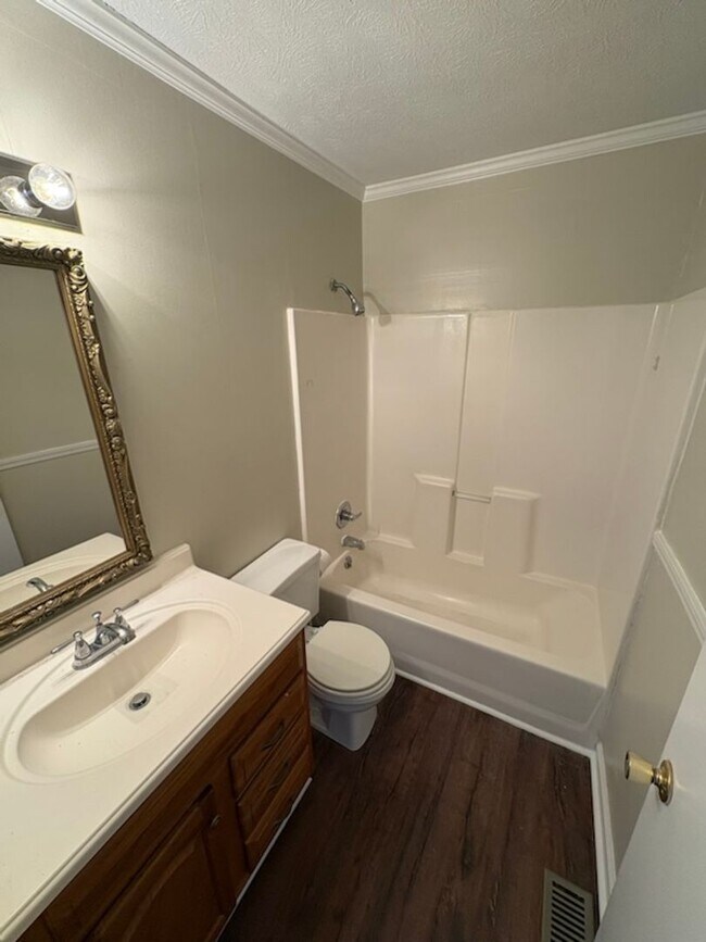 Building Photo - 4051 Wynn St