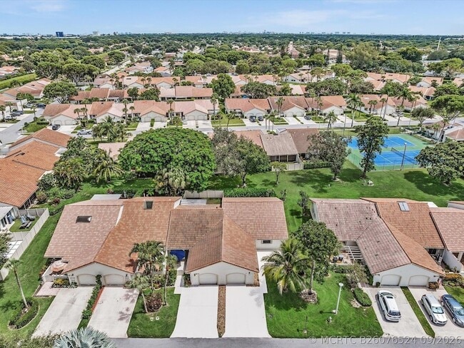 Building Photo - 21578 Altamira Ave